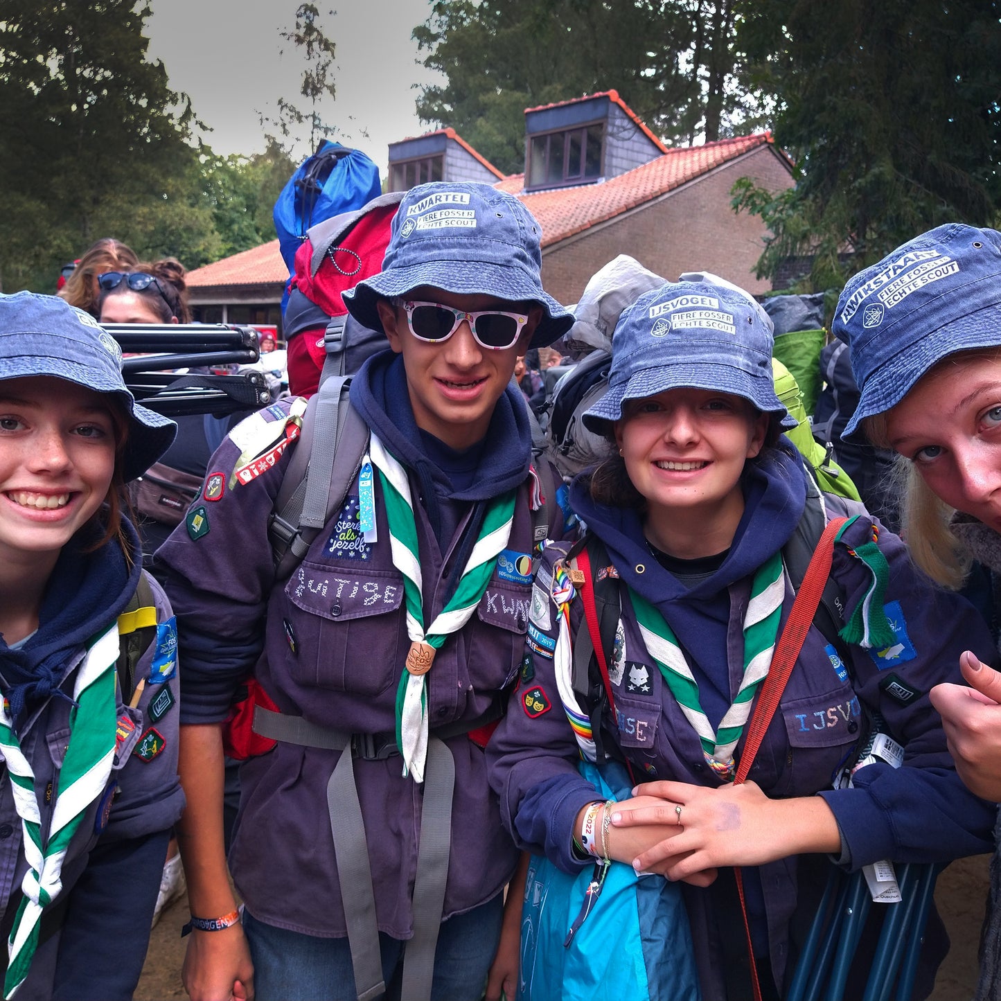 Bucket hat Fiere Fosser gepersonaliseerd